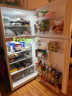 Insignia White Fridge and Freezer 18 cu ft