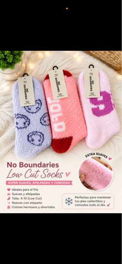No Boundaries Women’s Fuzzy Low Cut Socks – 3 Pairs – Size 4–10 – NWT
