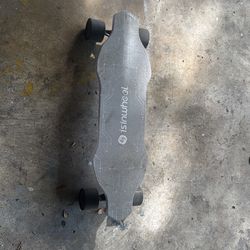 Electric skateboard
