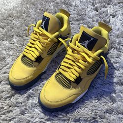 Jordan 4 Lightnings