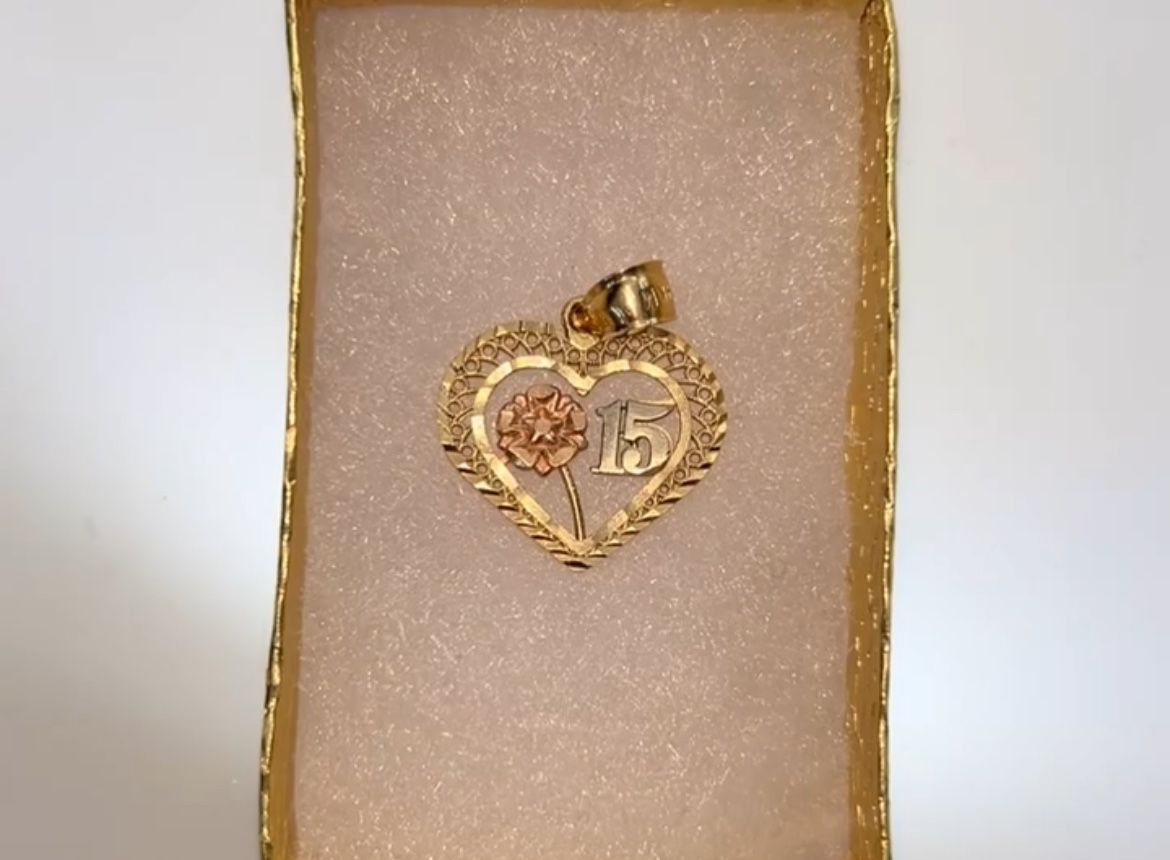14kt Gold Pendant