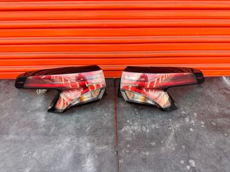 2021 2022 2023 TOYOTA SIENNA LEFT DRIVE -RIGHT PASSENGER SIDE TAIL LIGHT OEM