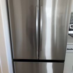 BRAND NEW MUST GO TODAY Samsung Refrigerator RF32CG5100SR