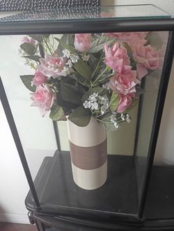 Elegant Decorative Holder