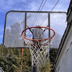 FREE BASKETBALL HOOP