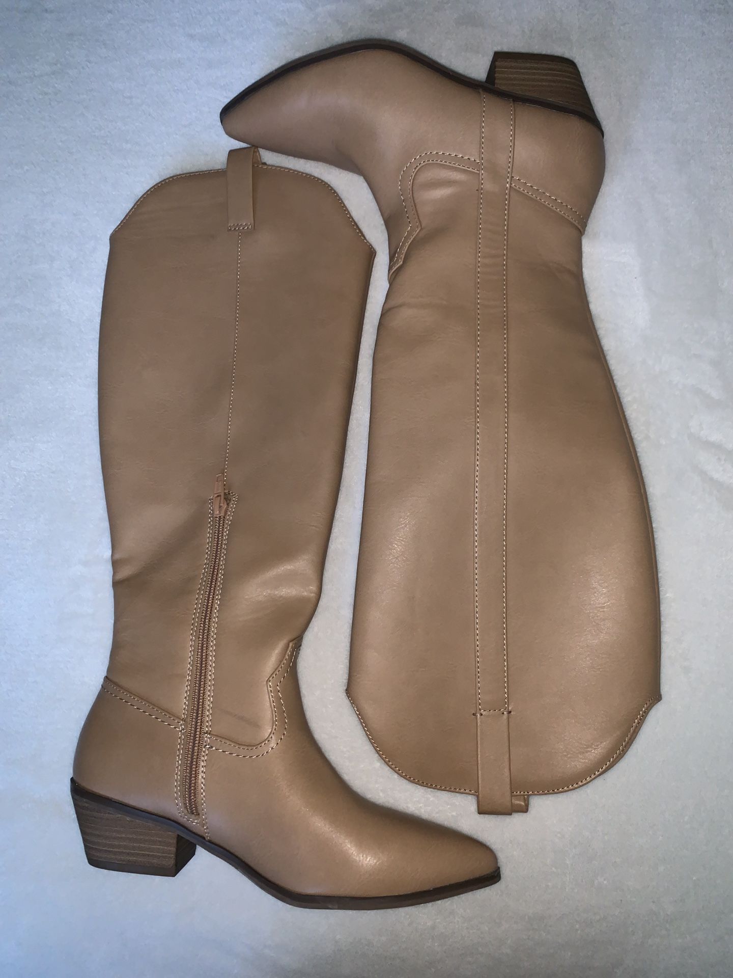 BOOTS 👢👢