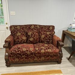Very comfortable loveseat sofa couch