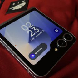 Samsung Galaxy Z Flip 6 Unlocked With Warranty 