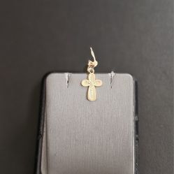 14k Gold Pendant 