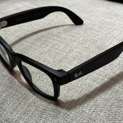 Gen 2 Meta AI RayBan  Wayfarer Glasses