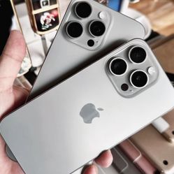 Unlocked iPhone 15 Pro Max 256GB