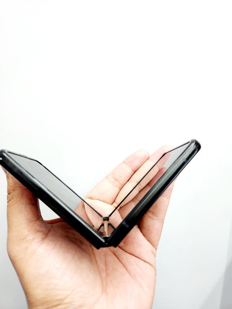 Samsung Galaxy Flip 3