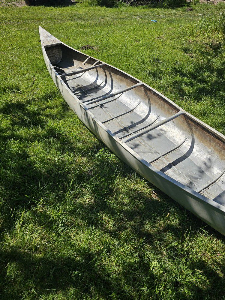 16' Grumman Canoe