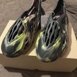 Yeezy foam Runner Mx Carbon Sz 13 