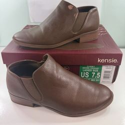Kensie women’s boots - size 7.5