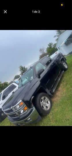 Chevrolet Silverado Z71 Pickup Truck