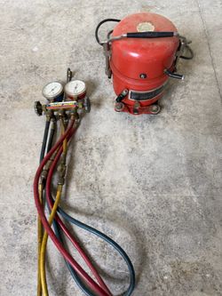 Vacuum pump and AC Gauges