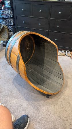 Wine Barrel Pet Bed / Dog House