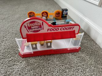Toy Mini Food Court