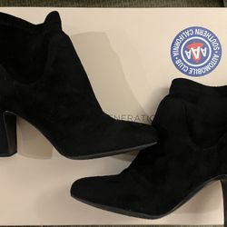 BCBG Ankle Boots size7