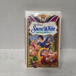 Snow White Disney  Movie Vhs 