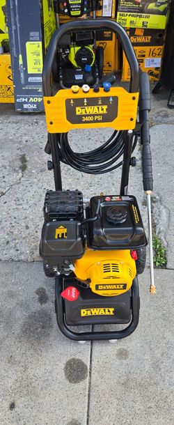 DeWalt 3400 PSI Gas Pressure Washer