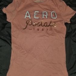 BRAND NEW AEROPOSTALE PINK SHIRT SIZE SMALL. $15 BUT TAKING OFFERS
