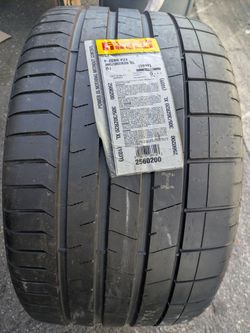 Pirelli Tire 305 30 ZR 20