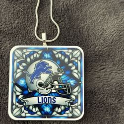 Lions Necklace 