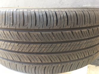 Tires Hankook usada 235/45R18