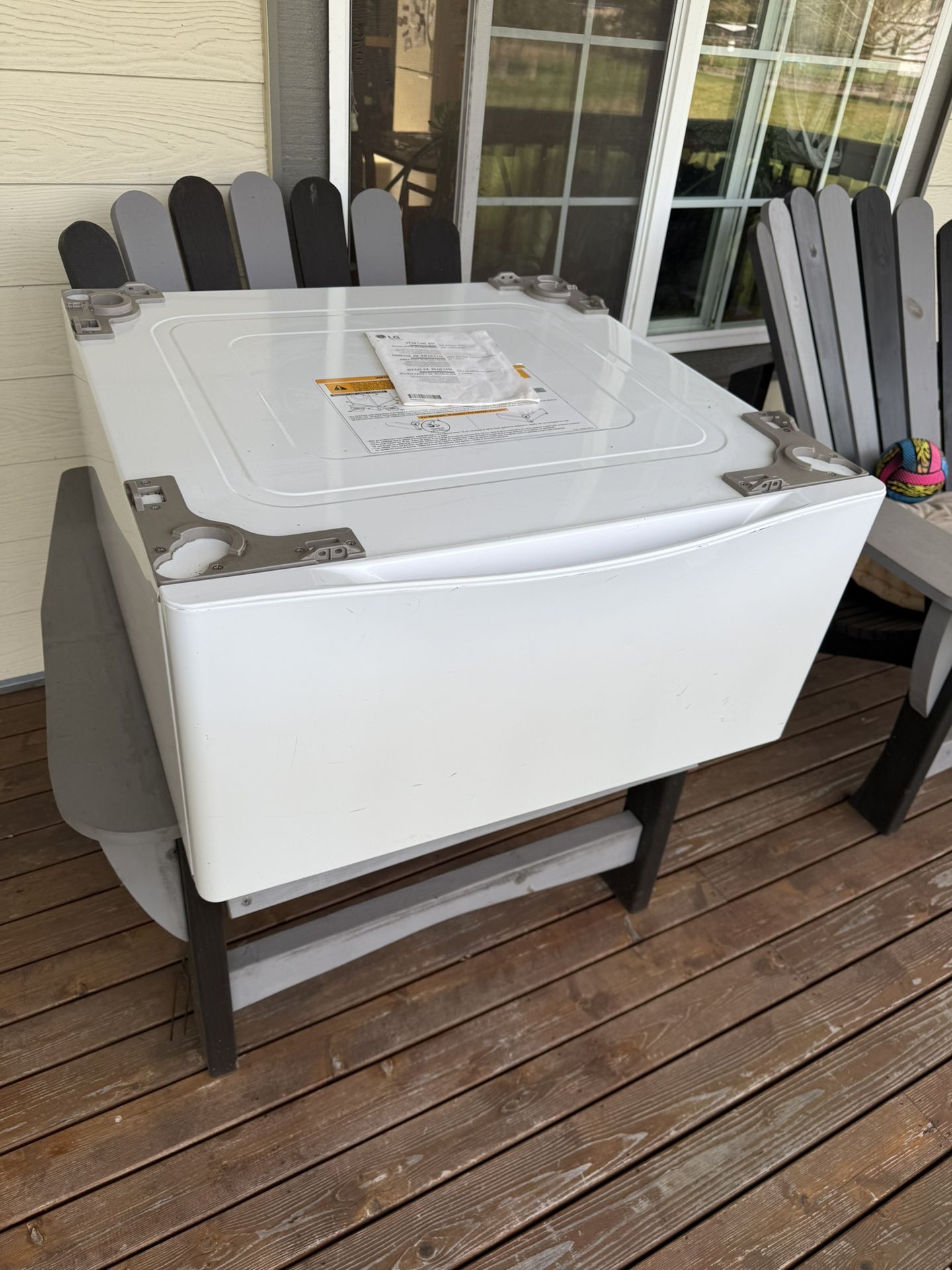 LG wash Machine Pedestal