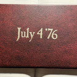 1976 Bicentennial First Day Cover Set July 4 1776–1976 13¢ Stamp w/ Case Philade