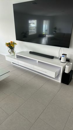 Wall unit