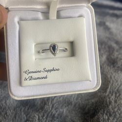 Sterling Silver Sapphire Gem Ring 