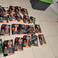 Brand New Star Wars figures!! There are 38!