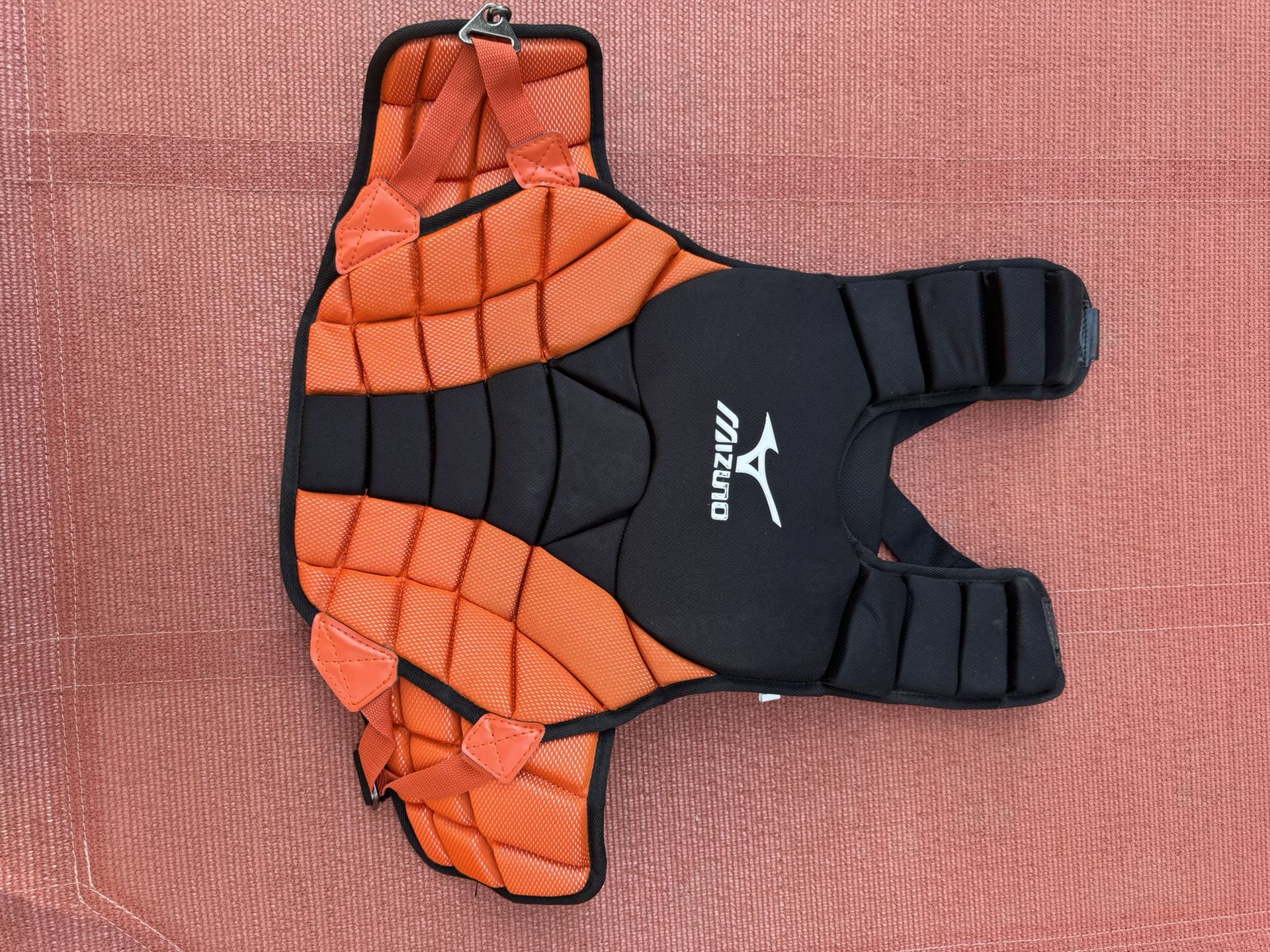 Softball Catchers Gear/ Bag/Softball Bat/ Infield Mask