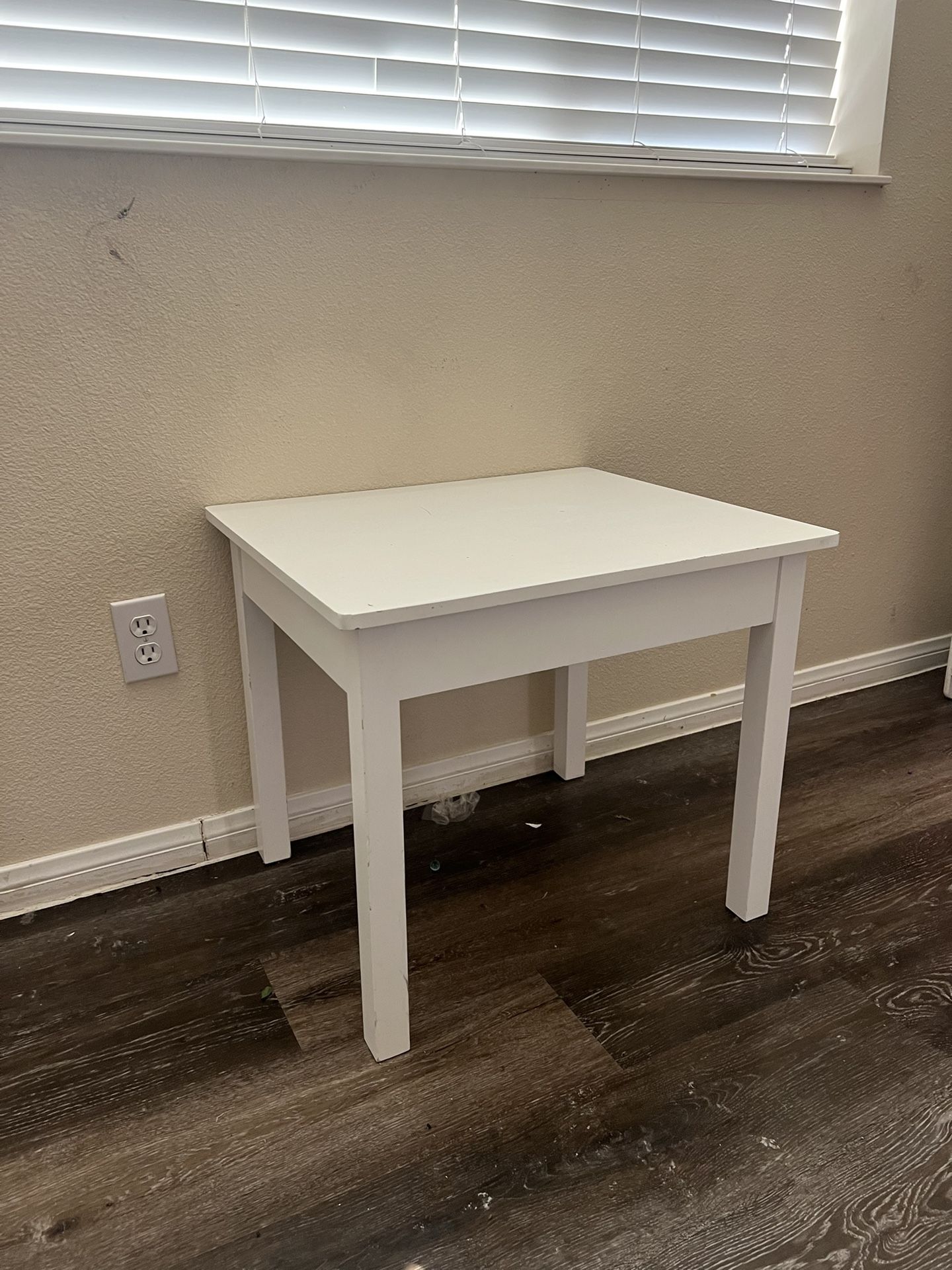 Melissa & Doug Kids Craft Table!