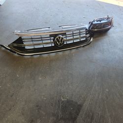 2025 Vw Jetta Headlight  Headlight And Grill No Damage Part 
