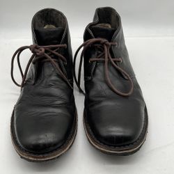 UGG Men's Size 10 Brown Leather Chukka Boots