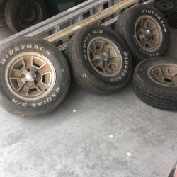 Oldsmobile, 1969, Original Rims and Tires