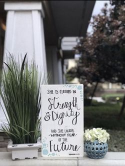 Wood sign decor