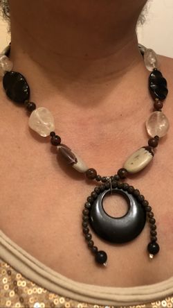 Agate ,Chunky Crystal & tiger eyes beads 20’ necklace