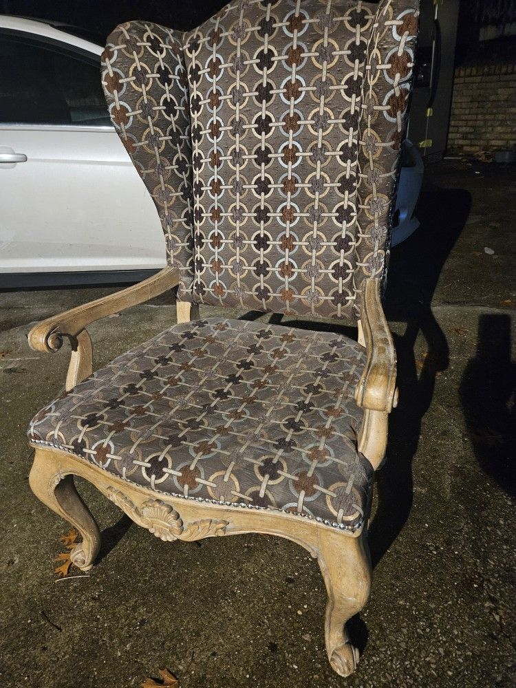FREE Furniture! Just Grab It