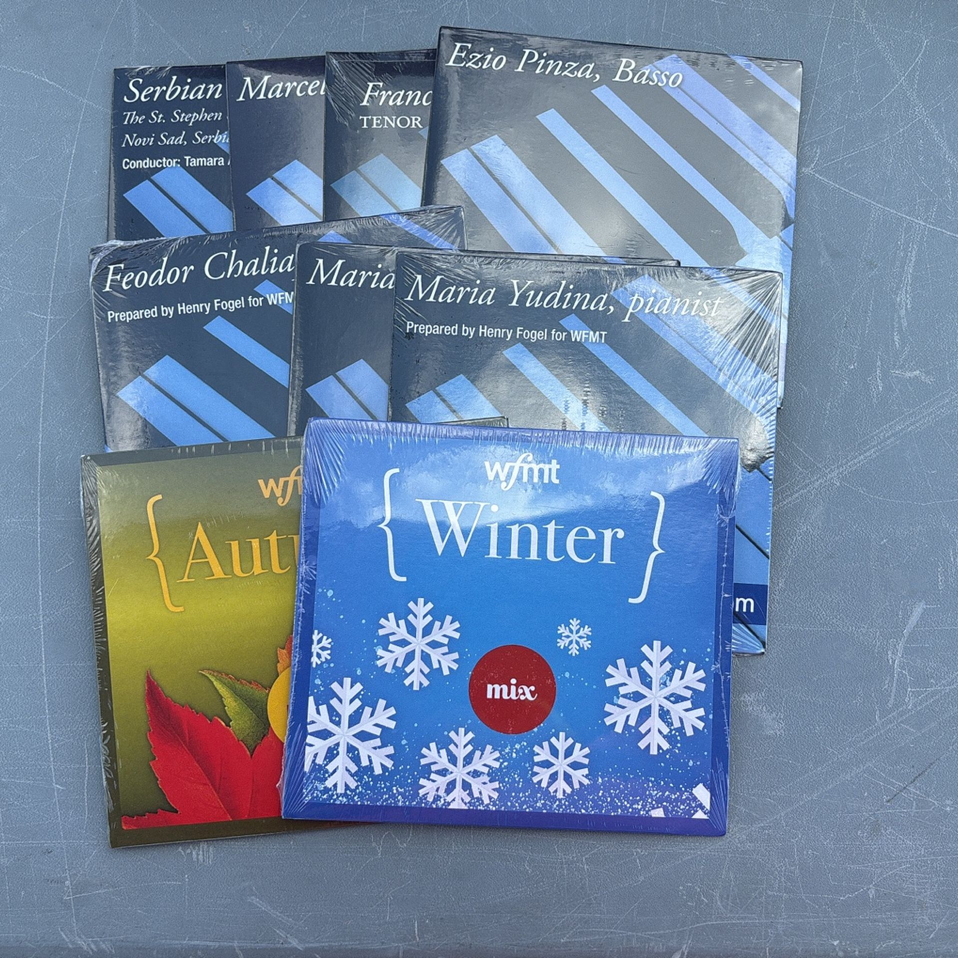 98.7 Wfmt CDs Piano & Mix