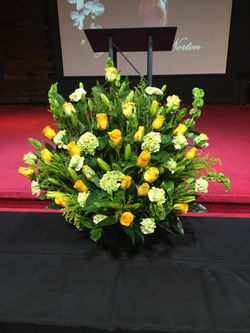 Memorials decor 💐🌸🌹🌺