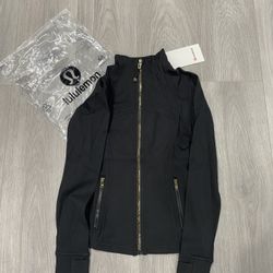 Black Lululemon define Jacket, Size 4 And Brand New