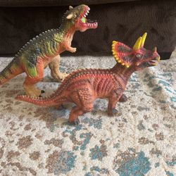 Growling Dinosaurs