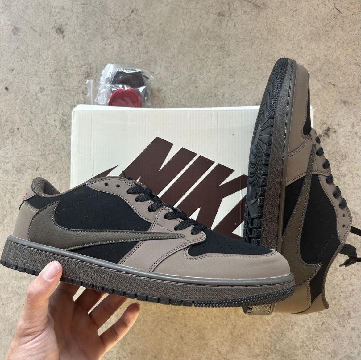 Jordan 1 Low Top Travis Scott
