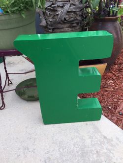 Large Letter "E" Photography Prop