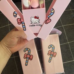 Hello Kitty Makeup Brush Set
